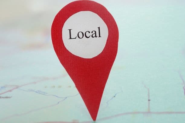 Map pin labeled 'Local' on a map